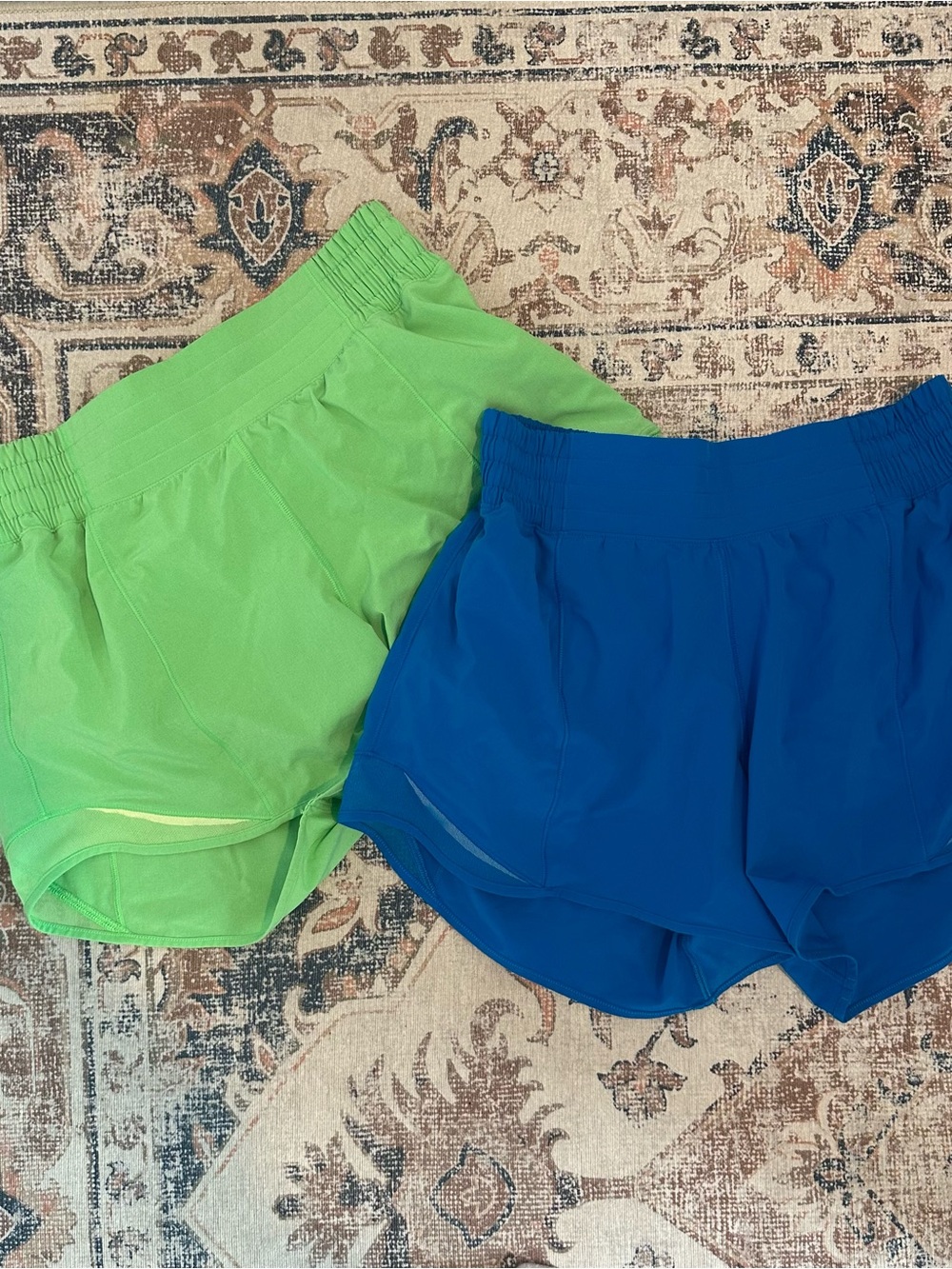Lululemon shorts size 6